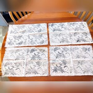 Printed Mats Textile Table Linens Black Floral Desin on Cream Woven Natural Set